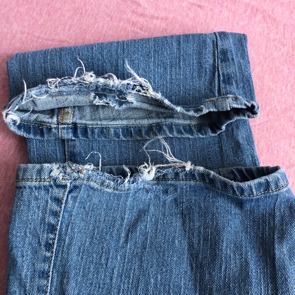 ⛔️SOLD⛔️ Levi’s 525 Too Superlow Flare - Picture 4 of 4